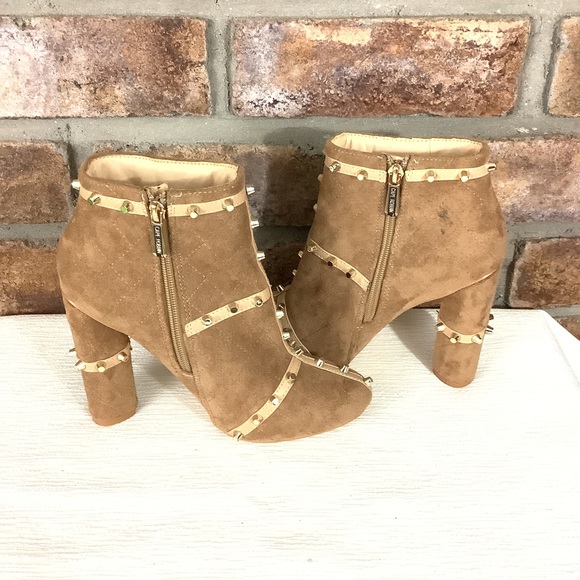 CAPE ROBIN “Maura” Studded Faux-Suede Quilted Booties - Picture 5 of 12
